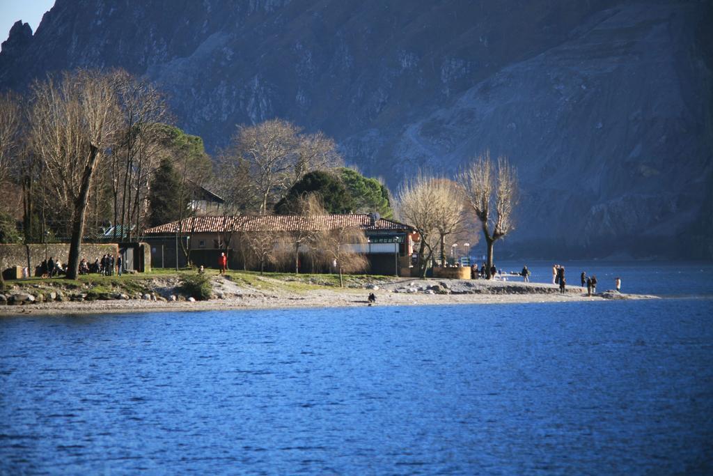 A...Fior Di Lago Абадия Лариана Екстериор снимка